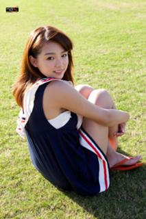 Ai Shinozaki feet photo thumbnail