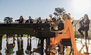 Delta Goodrem feet photo thumbnail
