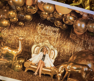 Delta Goodrem feet photo thumbnail