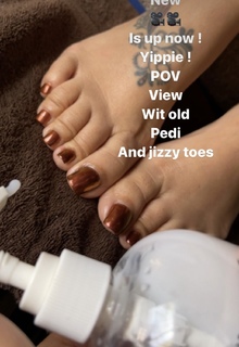 Deedee Rican feet photo thumbnail