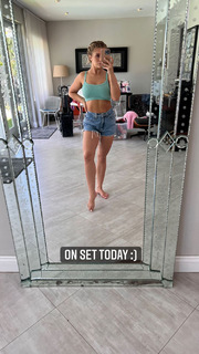 Paige VanZant feet photo thumbnail