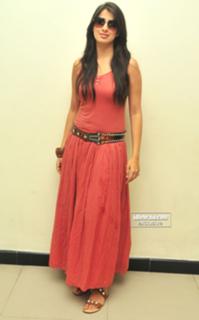 Raai Laxmi feet photo thumbnail