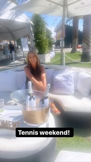 Denise Austin feet photo thumbnail