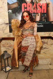Jade Thirlwall feet photo thumbnail