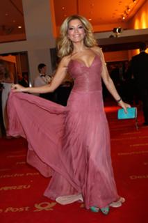 Sylvie Meis feet photo thumbnail