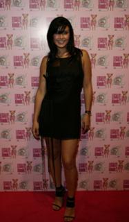 Kym Marsh feet photo thumbnail
