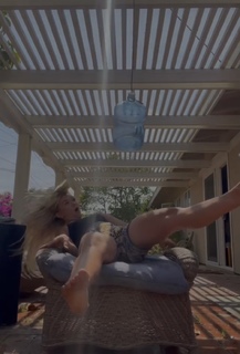 Katie Sigmond feet photo thumbnail
