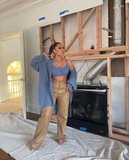 Adrienne Houghton feet photo thumbnail