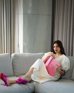 Kajal Aggarwal feet photo thumbnail