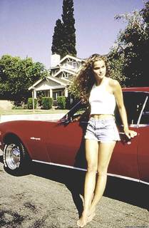 Keri Russell feet photo thumbnail