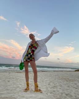 Elsa Hosk feet photo thumbnail