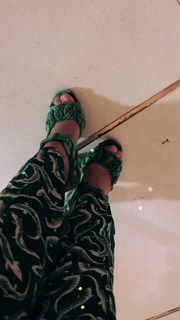 Kate Walsh feet photo thumbnail