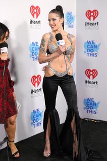 Halsey feet photo thumbnail