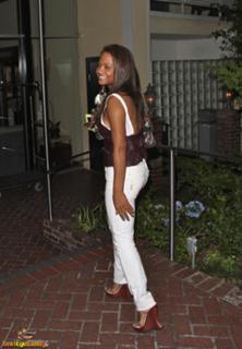 Christina Milian feet photo thumbnail