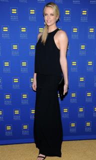 Charlize Theron feet photo thumbnail