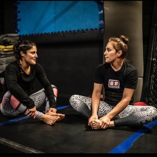 Alexa Grasso feet photo thumbnail