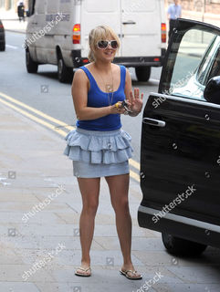 Tina O'Brien feet photo thumbnail