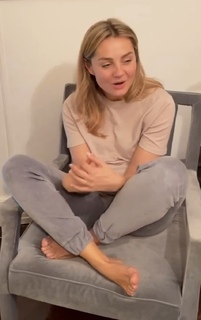 Malgorzata Socha feet photo thumbnail