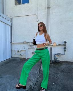 Kendall Jenner feet photo thumbnail