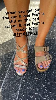 Constance Marie feet photo thumbnail