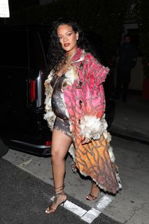 Rihanna feet photo thumbnail