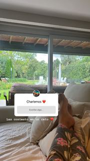 Sol Pérez feet photo thumbnail