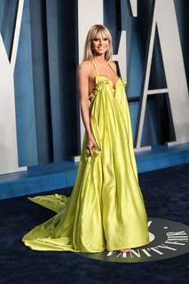 Heidi Klum feet photo thumbnail
