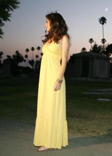 Anna Friel feet photo thumbnail