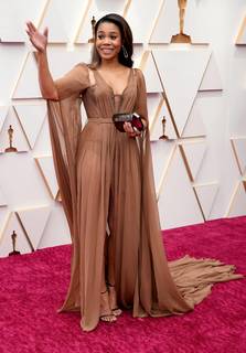 Regina Hall feet photo thumbnail