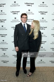 Ellie Goulding feet photo thumbnail