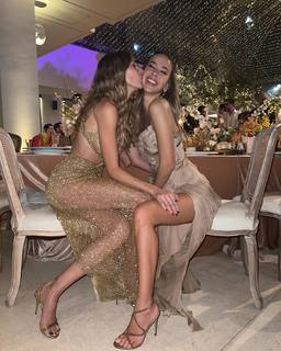 Seyma Subasi feet photo thumbnail