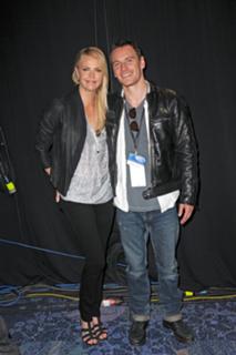 Charlize Theron feet photo thumbnail