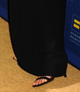 Charlize Theron feet photo thumbnail