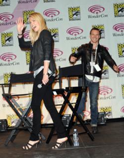 Charlize Theron feet photo thumbnail