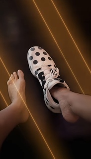 Heidi Klum feet photo thumbnail