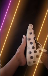 Heidi Klum feet photo thumbnail