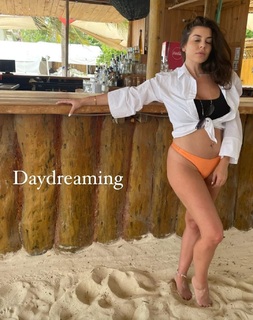 Imogen Thomas feet photo thumbnail