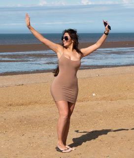 Chloe Ferry feet photo thumbnail