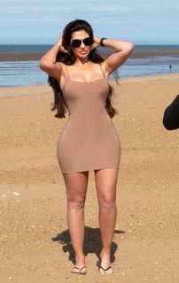 Chloe Ferry feet photo thumbnail