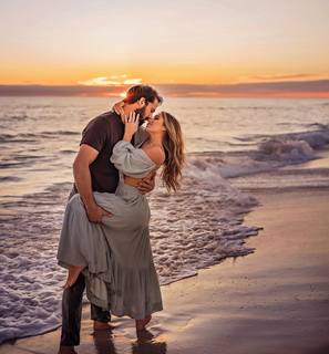 Jessie James Decker feet photo thumbnail