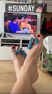 Karolina Kowalkiewicz feet photo thumbnail