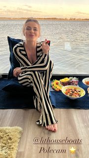 Edyta Herbus feet photo thumbnail