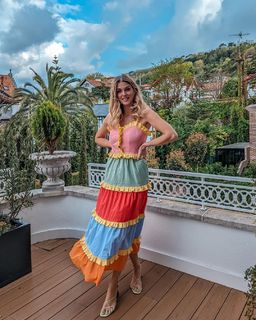 Ashley James feet photo thumbnail
