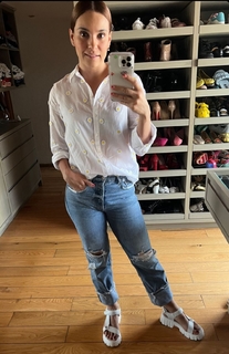 Tania Rincón feet photo thumbnail