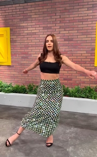 Tania Rincón feet photo thumbnail