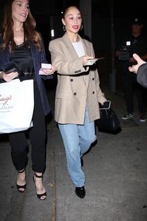 Ashley Greene feet photo thumbnail