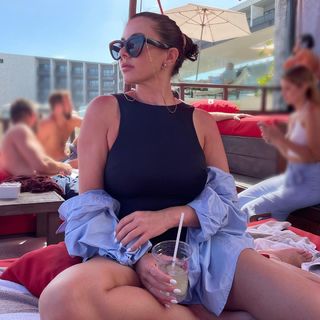 Imogen Thomas feet photo thumbnail