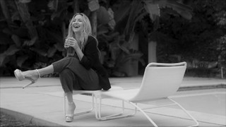 Kate Hudson feet photo thumbnail
