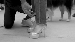 Kate Hudson feet photo thumbnail