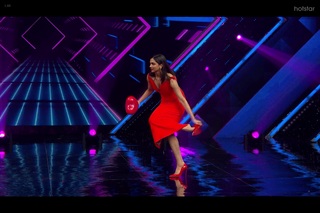Deepika Padukone feet photo thumbnail